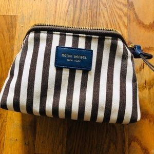 🐩Henri Bendel NY🐩 Makeup bag